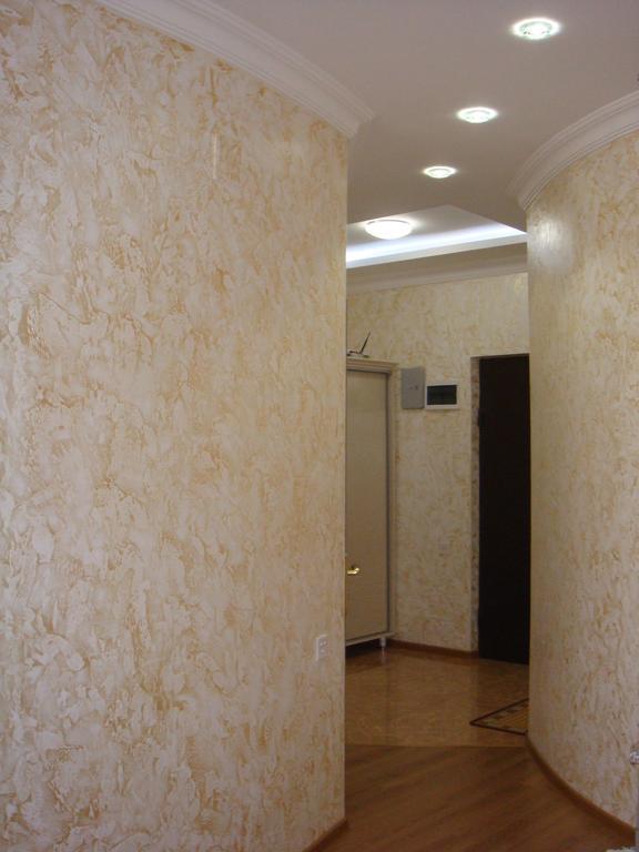 Nino Apartment On Pirosmani Batumi Habitación foto